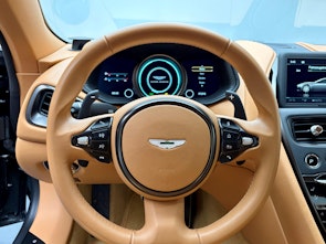 immagine del veicolo ASTON MARTIN DB11 Coupé 5.2 V12 Bi-Turbo Launch Edition