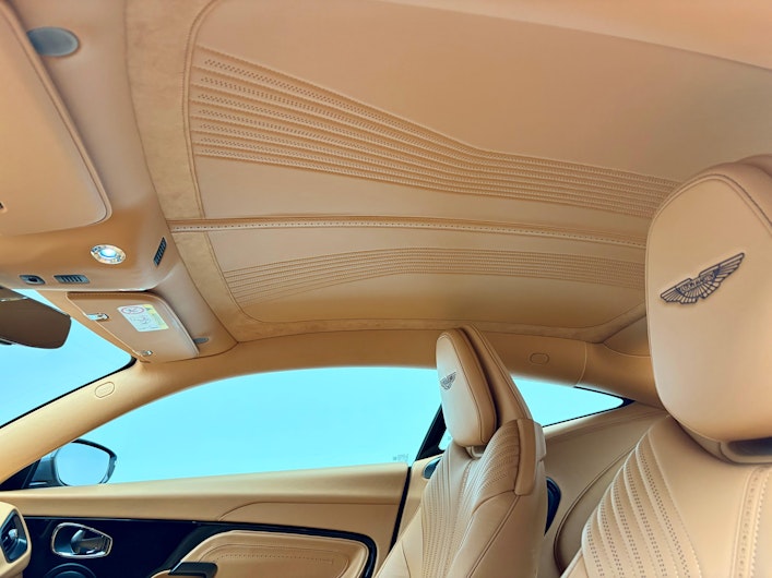 immagine del veicolo ASTON MARTIN DB11