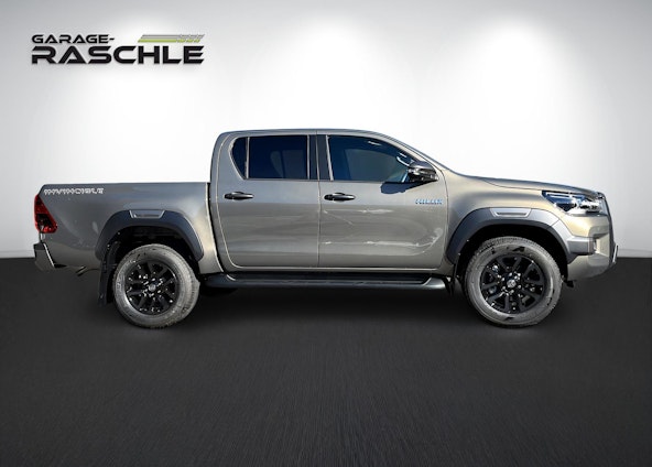 Vehicle image 4 Vehicle image 4