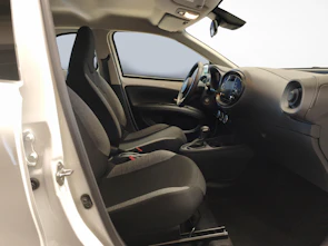 immagine del veicolo TOYOTA Aygo X 1.0 VVT-i Comfort