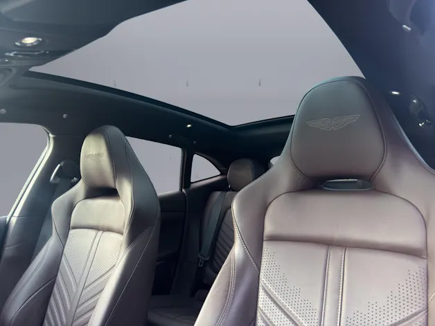 Aston Martin DBX 707 4.0 V8 Bi-Turbo