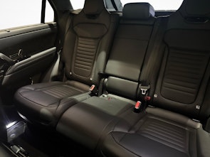 Fahrzeugbild LAND ROVER Range Rover Sport 4.4 V8 SV Carbon