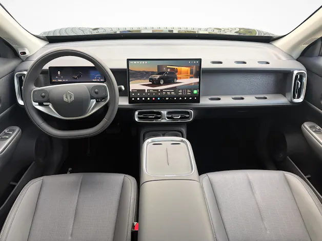 Leapmotor B10 1.5 Hybrid EV