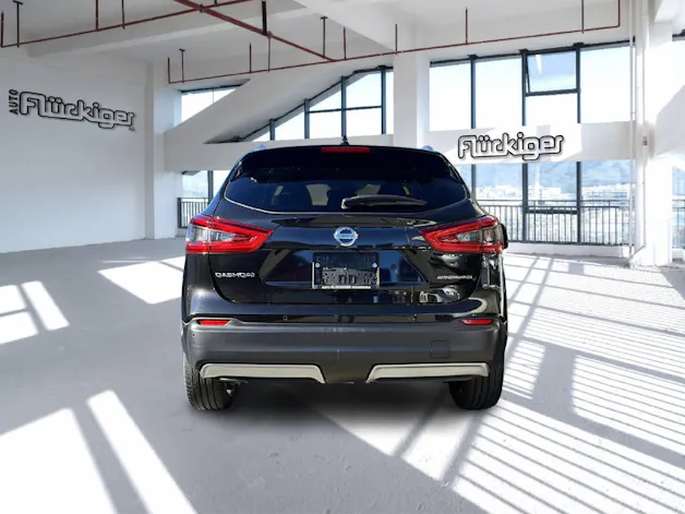 Nissan Qashqai 1.3 DIG-T 160 Tekna