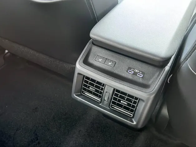Subaru Solterra eV Luxury AWD
