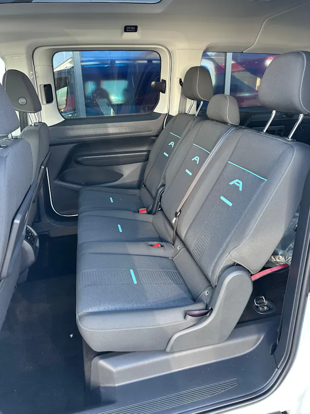 Ford TOURNEO CONNECT Grand 1.5 EcoB Active/PHEV/Aut.