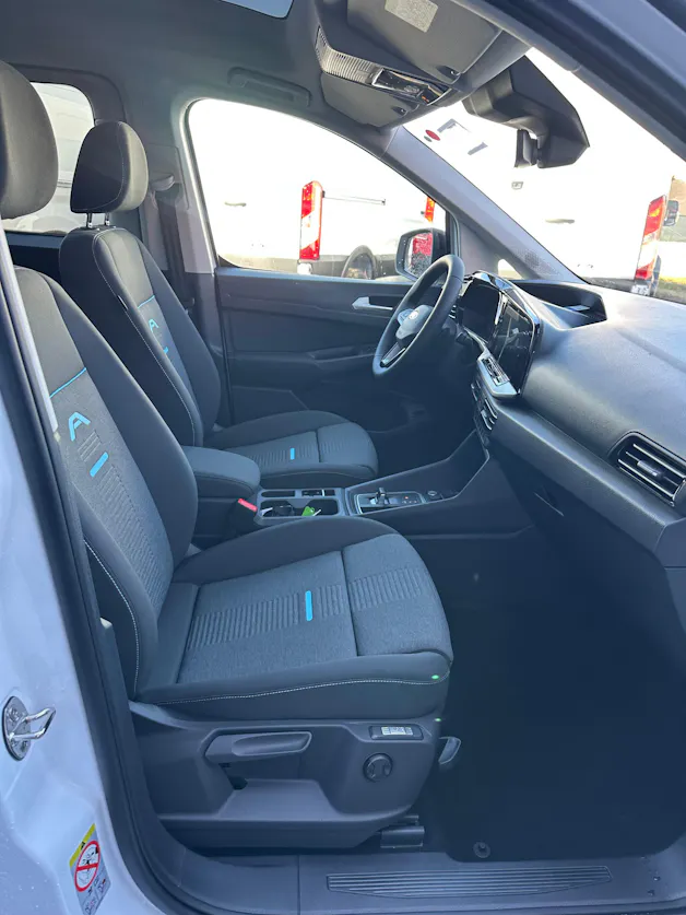 Ford TOURNEO CONNECT Grand 1.5 EcoB Active/PHEV/Aut.