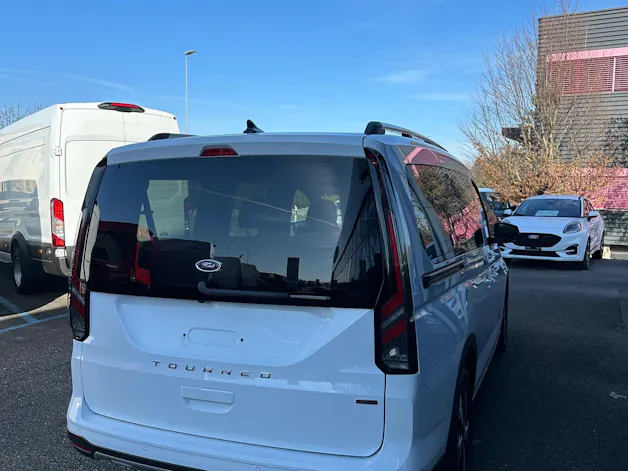 Ford TOURNEO CONNECT Grand 1.5 EcoB Active/PHEV/Aut.