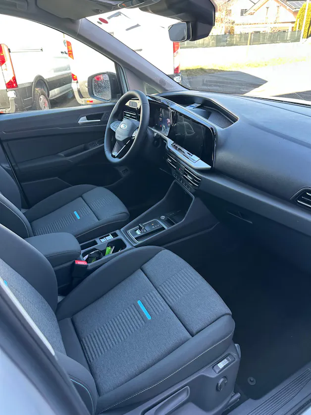 Ford TOURNEO CONNECT Grand 1.5 EcoB Active/PHEV/Aut.