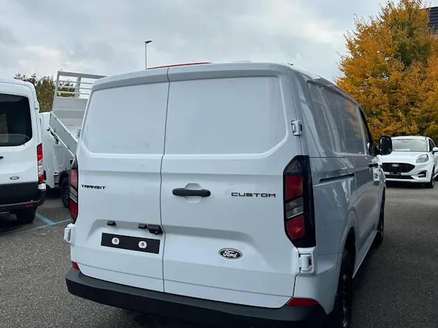 Ford Transit Custom Van 280 L1 2.0 EcoBl Trend/136CV/Aut.