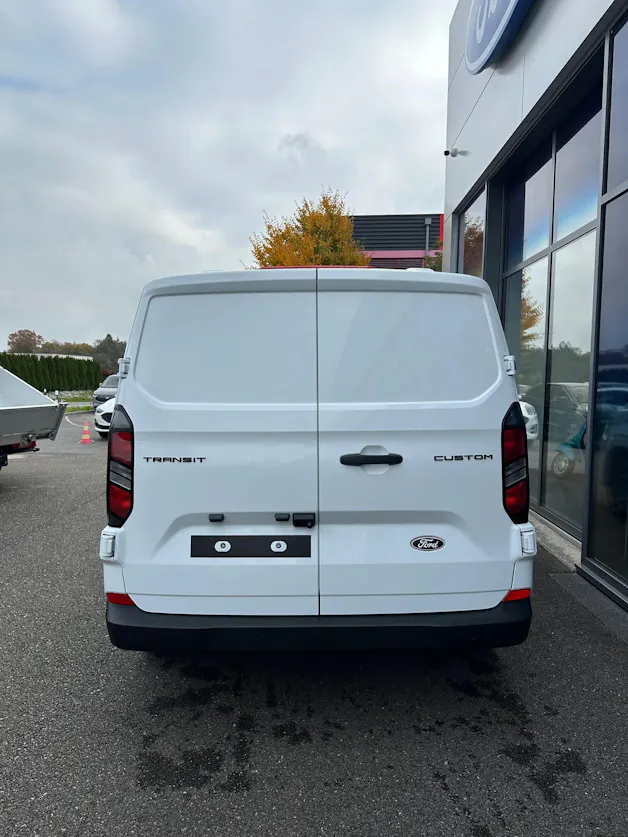 Ford Transit Custom Van 280 L1 2.0 EcoBl Trend/136CV/Aut.