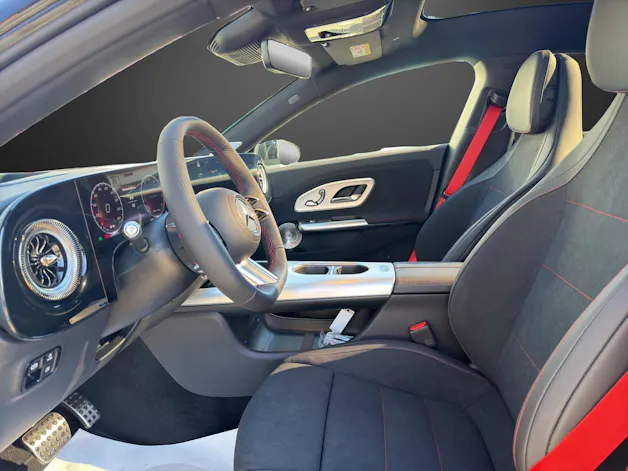 Mercedes-Benz CLA 200 8G-DCT 4Matic
