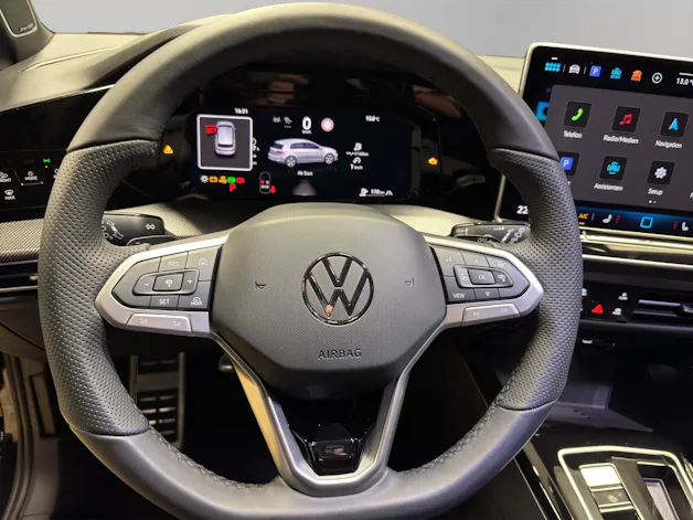 VW Golf 1.5 e TSI mHEV R-Line DSG