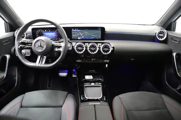 Mercedes-Benz A 180 d 8G-DCT