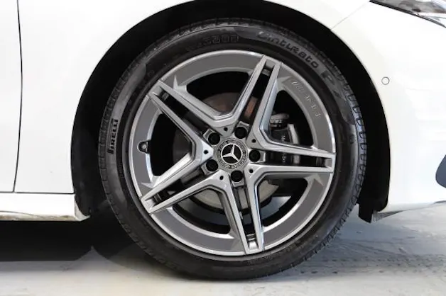 Mercedes-Benz A 180 d 8G-DCT