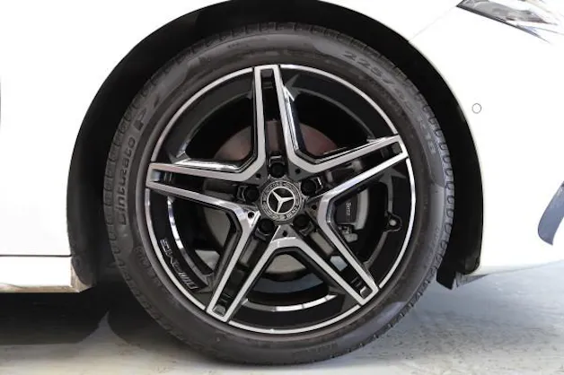 Mercedes-Benz A 200 d 8G-DCT