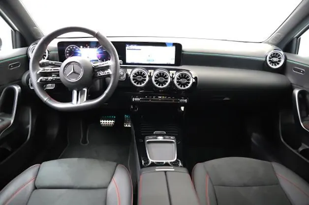 Mercedes-Benz A 200 d 8G-DCT