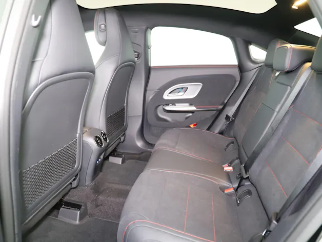 Mercedes-Benz CLA 200 8G-DCT