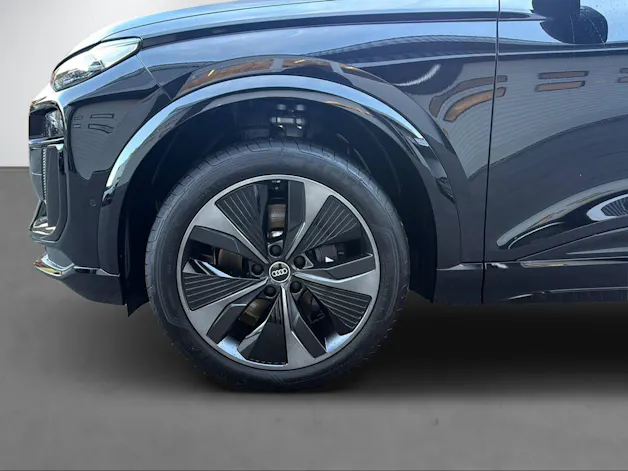 Audi SQ6 e-tron quattro