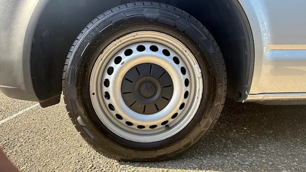 VW T6.1 2.0 TDI EINBAU-SCHRÄNKE 3200 KG!!!