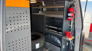 VW T6.1 2.0 TDI EINBAU-SCHRÄNKE 3200 KG!!!