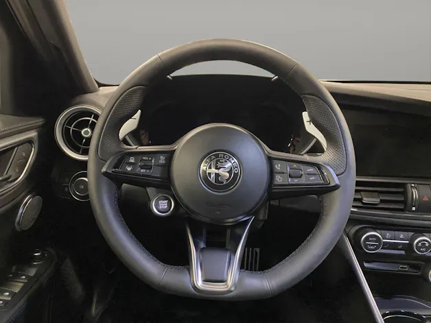 Alfa Romeo Giulia 2.0 Q4 280 Veloce P