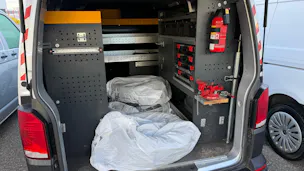 VW T6.1 2.0 TDI EINBAU-SCHRÄNKE 3200 KG!!!