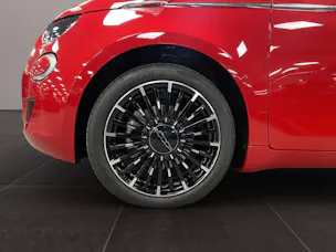 Fiat 500e 3+1 La Prima