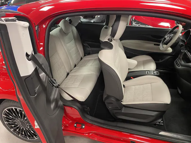Fiat 500e 3+1 La Prima