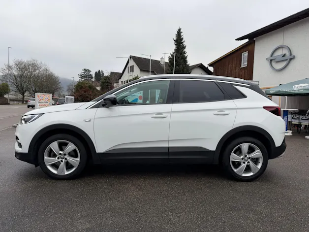 Opel Grandland X 1.6 T Ultimate