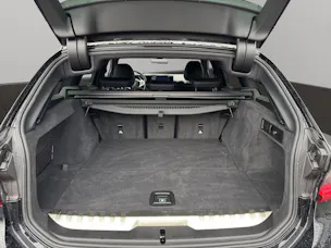 BMW 330e x DriveTouring Steptronic M Sport