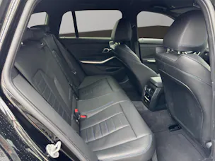 BMW 330e x DriveTouring Steptronic M Sport