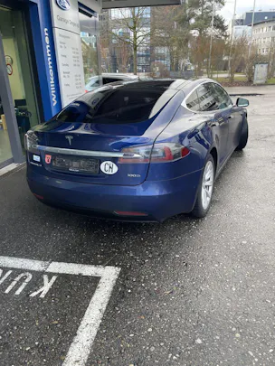 Tesla Model S 100 D