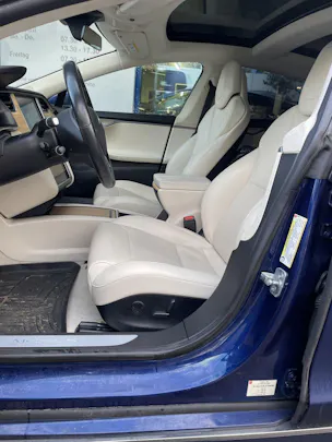 Tesla Model S 100 D