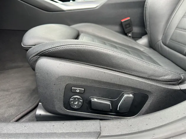 BMW 330e xDrive Touring M Sport