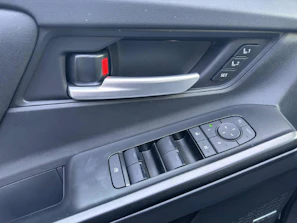 SUBARU SOLTERRA 5