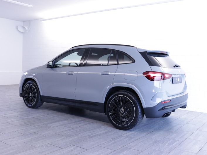 Fahrzeugbild MERCEDES-BENZ GLA 220