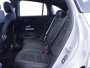 Fahrzeugbild MERCEDES-BENZ GLA 220 d Swiss Star AMG Line 4matic