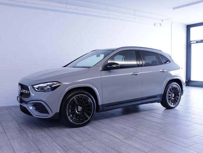 Fahrzeugbild MERCEDES-BENZ GLA 220