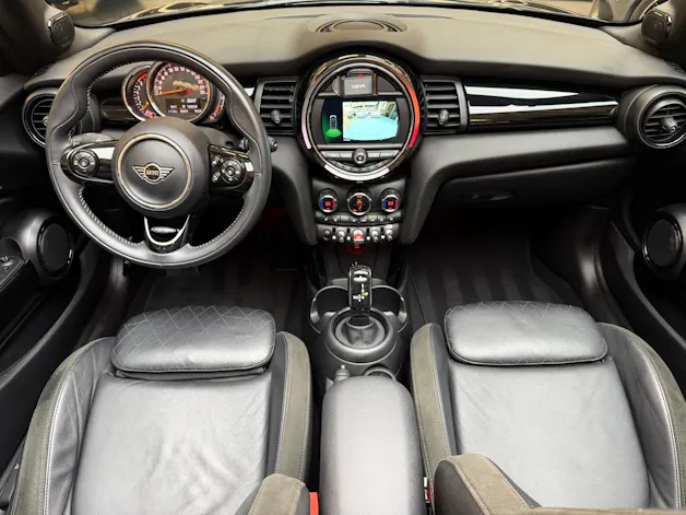 Mini Cabrio F57 2.0i Cooper S