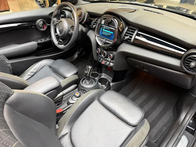 Mini Cabrio F57 2.0i Cooper S
