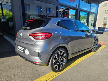 MITSUBISHI COLT 9