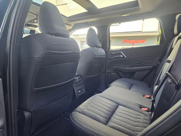 Mitsubishi Outlander 2.4 PHEV Instyle 4x4