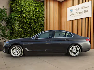BMW 545e xDrive Luxury Line Steptronic (CH)