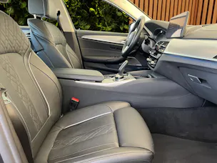 BMW 545e xDrive Luxury Line Steptronic (CH)