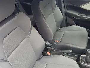 Suzuki Swift 1.2 Sakura Top Hybrid 4x4