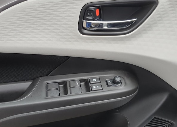 Vehicle image 15 Vehicle image 15