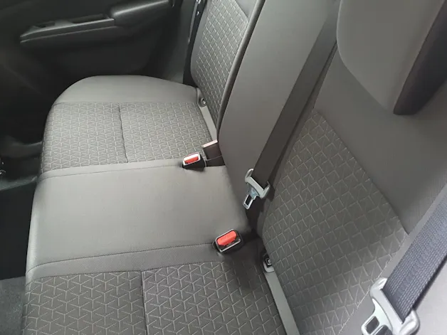 Suzuki Swift 1.2 Sakura Top Hybrid