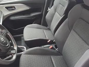 Suzuki Swift 1.2 Sakura Top Hybrid