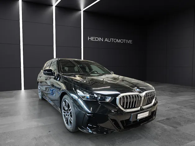 BMW 520d xDrive Touring Attraktiven Leasingzinssatz ab 1,9 % bei Abschluss einer BMW Fahrzeugversicherung.